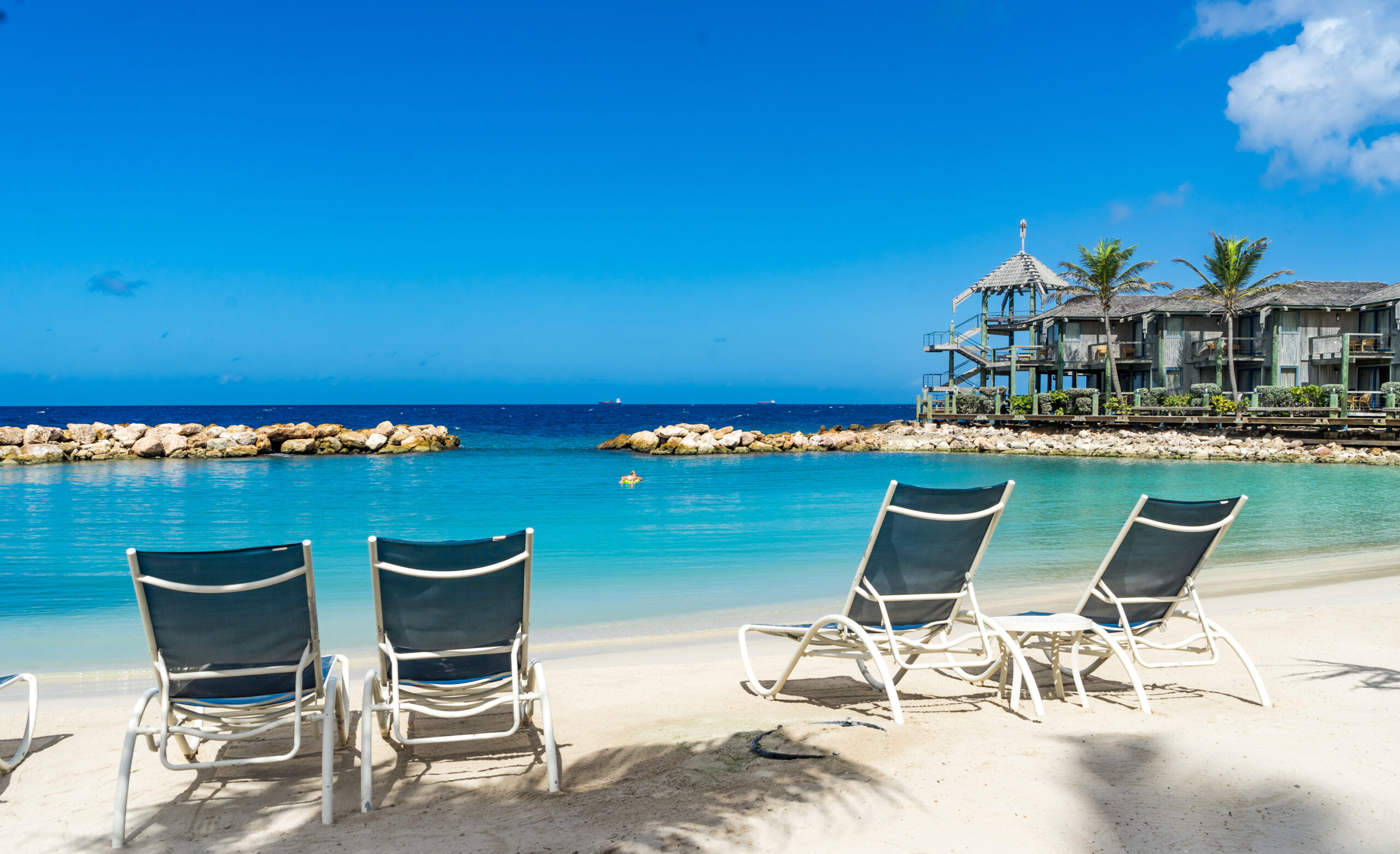 3 Timeshare Exit Red Flags That Scream "Scam" Across the US